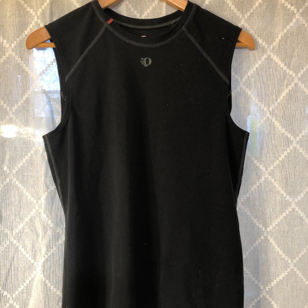 Pearl Izumi running tank.